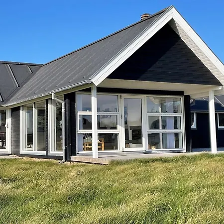 Carelle - 300m From The Sea In Nw Jutland By Interhome 別荘